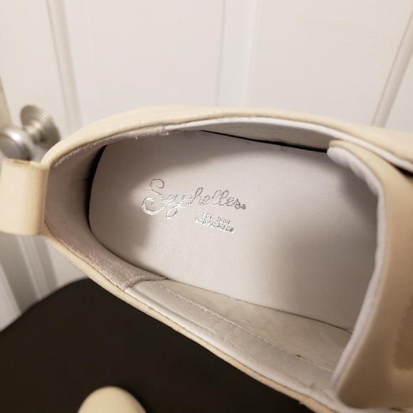 EUC Seychelles Off White Leather Laceup Casual Sneaker Shoes Size 9 - Picture 8 of 10